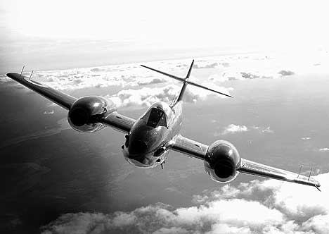 Der englische
                        D�senj�ger Gloster Meteor (Gloster E28) ab 1941
                        [1]