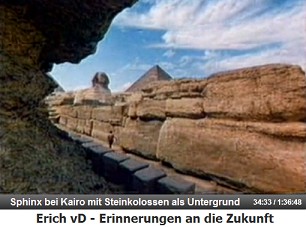 Die Sphinx liegt auch Gigasteinen und
                  Steinkolossen, �hnlich wie die Tempel von Baalbek