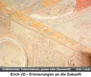 Die Grabkammer des Tutenchamun, ein grosser Adler
                  oder Geier symbolisiert wieder ein grosses Raumschiff