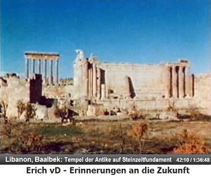 Baalbek im Libanon, antike Tempel stehen auf
                  einem Fundament der Steinzeit