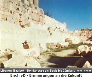 Baalbek im Libanon, die Steinkolosse der
                  Steinzeit bilden die Basis, je bis zu 20m. lang, 4,5m
                  hoch und 4m breit