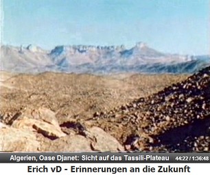 Algerien, die Oase Djanet mit Sicht auf das
                  Hochplateau Tassili