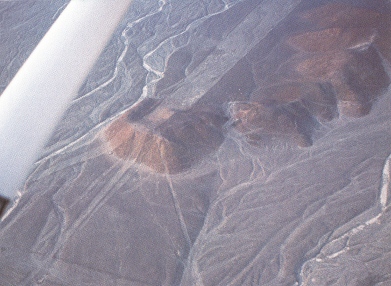 Nasca-Linien, das sind Pisten, die
                        kompromisslos �ber H�gel gehen