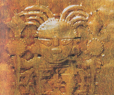 Goldmaske des Gotts von
                                        Sipan mit Kopfantennen