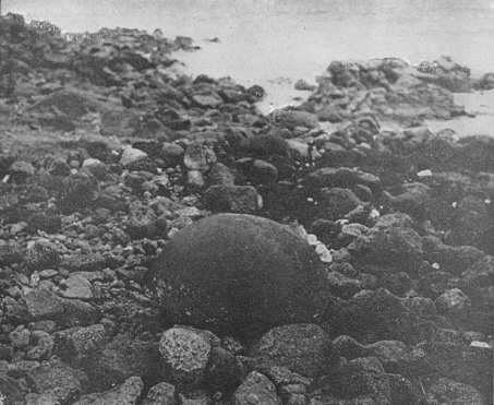 Chile, isla de Pascua, huevo divino