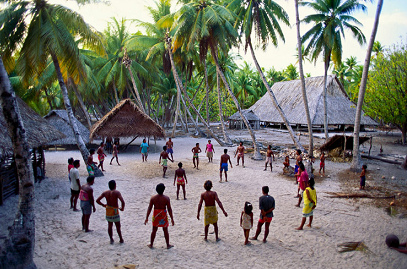 Kiribati, juego en grupo