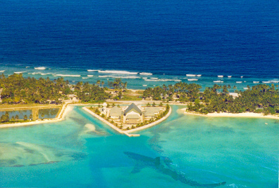 El
                      parlamento de Kiribati en la isla de Tarawa con
                      dos playas, una con olas y otra sin olas, la
                      laguna