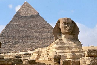Pirámide de Gizeh con
                                        esfinge