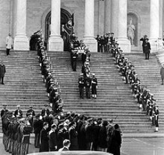 Begr�bnisumzug
              von Massenm�rder Eisenhower am Kapitol, 31. M�rz 1969