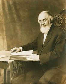 El primer líder de los
Testigos Jehová Sr. Russell, retrato de 1911 El primer
líder de los Testigos Jehová Sr. Russell,
retrato de 1911