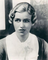 Anna Roosevelt, la hija del
presidente Roosevelt en 1933 Anna Roosevelt, la hija del presidente
Roosevelt en 1933