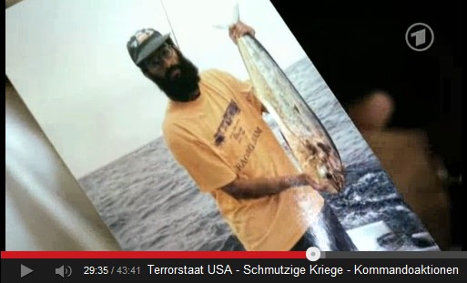 Anwar Al-Awlaki mit Fisch in
San Diego Anwar Al-Awlaki mit Fisch
in San Diego