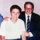 Mohammed Atta con su padre:
                        Tambi�n despu�s de 100 horas no tiene la
                        capacidad a ser un piloto...