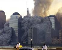 11 de septiembre, WTC, voladura de la torre
                norte: la distribuci�n de la nube de polvo al r�o Hudson
                (Hudson River)