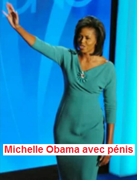 Dans le
                        v�tement �troit M. Michael Obama (alias
                        "Michelle Obama") montre son p�nis