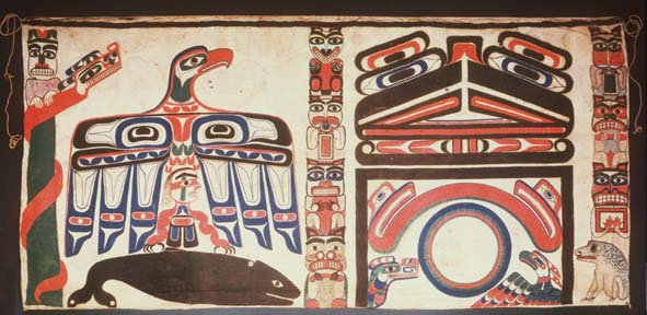 Nuu-chah-nulth-Vorhang
                          mit Motiven Adler auf Walfisch und daneben das
                          Haus sowie 3 Totempf�hle, in Schwarz, Rot,
                          Blau, Gr�n und Braun