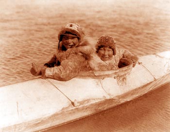 Eskimos in Kajak