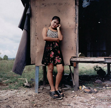 Insel Koh
                                  Kong, Sklavenbordell
                                  "H�hnerstall" ("chicken
                                  farm"), Kimi, ca. 16