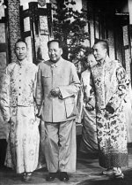 Panchen Lama, Mao Zedong und Dalai
                              Lama 1956