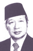 Dictator Suharto, an
                  absolutely criminal with his family robbing funds to
                  Switzerland - Diktator Suharto, ein Hochkrimineller,
                  der mit seiner Familie Gelder in die Schweiz bringt