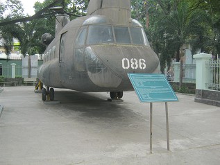Der NATO-Helikopter CH47 "Chinook" 02