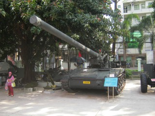 NATO-Selbstfahrhaubitze M107 mit 175mm