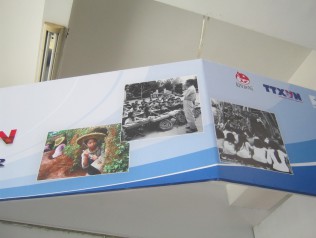Fotogalerie "Kinder im Vietnamkrieg", rand oben 01