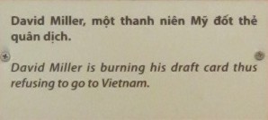 David Miller verbrennt seine Einzugskarte, Text