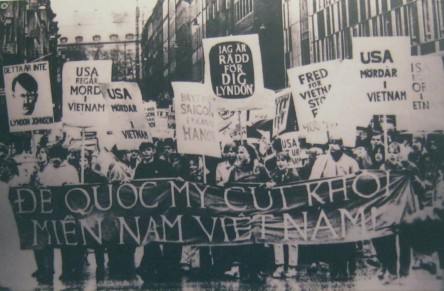 Schweden: Demonstration gegen den Vietnamkrieg am 1. Mai 1965