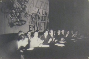 Mexiko: Demonstration gegen den Vietnamkrieg am 17. M�rz 1966: Demonstration der Sozialistischen Volkspartei Mexikos zur Unterst�tzung des vietnamesischen Volkes, 17. M�rz 1966