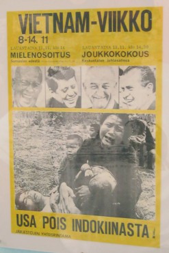 Finnisches Protestplakat gegen den Vietnamkrieg mit Solidarit�t f�r Vietnam