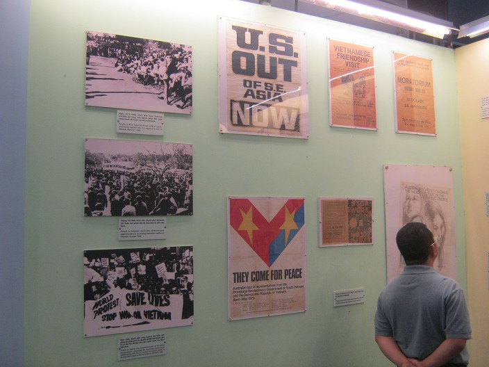 Plakate und Demonstrationen in Australien gegen den Vietnamkrieg Plakate und Demonstrationen in Australien gegen den Vietnamkrieg
