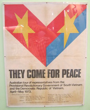 Plakat einer Vietnam-Delegations, die in Australien eine Informationsreise macht, 1973 Plakat einer Vietnam-Delegations, die in Australien eine Informationsreise macht, 1973