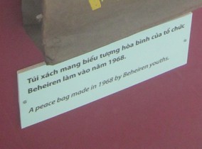 Friedenstasche gegen den Vietnamkrieg, Text