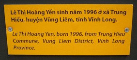 Agent-Orange-Opfer Le Thi Hoang Yen, Text: Le Thi Hoang Yen, geboren 1996, aus der Gemeinde Trung Hieu, Distrikt Vung Liem, Provinz Vinh Long Agent-Orange-Opfer Le Thi Hoang Yen, Text: Le Thi Hoang Yen, geboren 1996, aus der Gemeinde Trung Hieu, Distrikt Vung Liem, Provinz Vinh Long