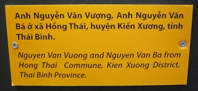 Zwei Agent-Orange-Opfer: Nguyen Van Vuong und Nguyen Van Ba, Text: Nguyen Van Vuong und Nguyen Van Ba aus der Gemeinde Hong Thai, Distrikt Kien Xuong, Provinz Thai Binh