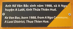 Agent-Orange-Opfer, Text: Ke Van Bac, geboren 1988, aus der Gemeinde A Ngo, Distrikt A Luoi, Thua Thien Hue. Agent-Orange-Opfer, Text: Ke Van Bac, geboren 1988, aus der Gemeinde A Ngo, Distrikt A Luoi, Thua Thien Hue.
