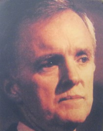 Der Massenm�rder Bob Kerrey wurde nachher ein "US"-Senator im Senat
