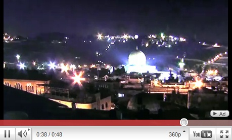 Video 03:
                    ovi (ovni) sobre Jerusal�n, 28/01/2011 (07), el
                    objeto claro est� girandose (03)