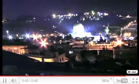Video 03:
                    ovi (ovni) sobre Jerusal�n, 28/01/2011 (08), el
                    objeto claro est� girandose (04)