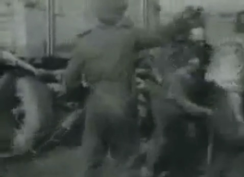 Einsatzkommando bei der angeblichen Aktion am
                24.4.1945