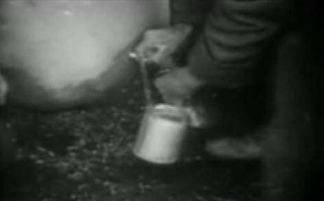 Getting water with a cup at the water
                            tap on the ground (20min. 47sec.)