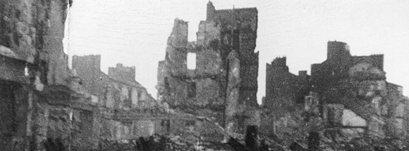 Saint Nazaire in
                        Ruinen, April 1945 ca. 02