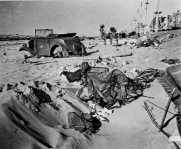 D�nkirchen, Autowrack und Leiche am
                        Sandstrand Juni 1940