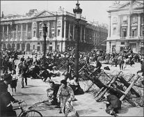 Paris, Heckensch�tzen am Place de la
                          Concorde erschrecken die Bev�lkerung,
                          26.8.1944