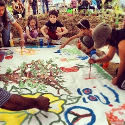15. Juni 2013: Kinder malen im Gezi-Park
