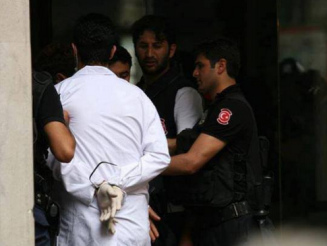 rzte werden
                          verhaftet, weil sie Verletzte verhaftet haben