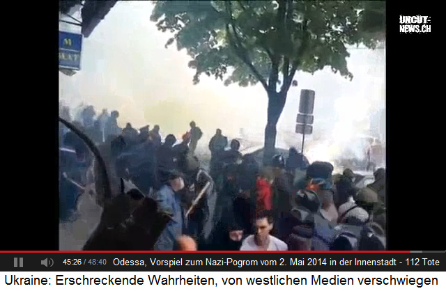 Pogrom in Odessa vom 2.5.2014, Rechter
                        Block mit Schl�gertypen mit Baseballschl�ger