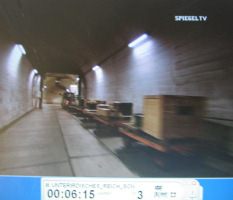 Neckarzimmern: Elektro- Transportwägelchen
                        im Tunnel