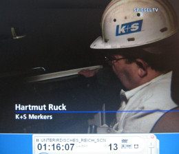 Salt mine of Kaiseroda 15, Hartmut Ruck is
                  telling 01